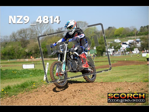 85's-009