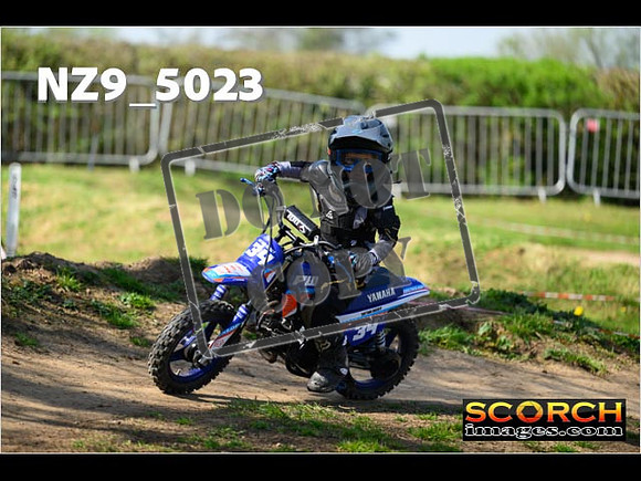PeeWee-094