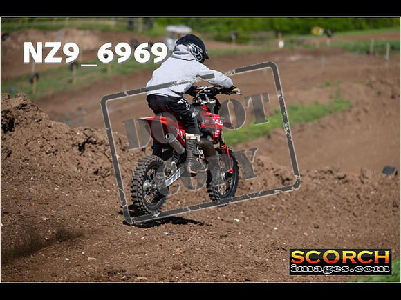 Youth-095