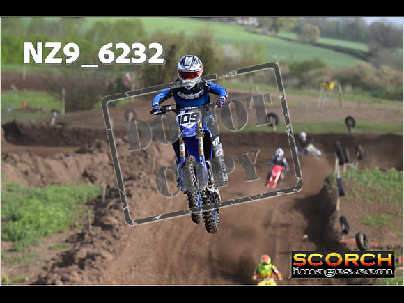 Experts-061