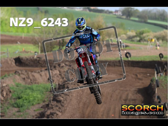 Experts-072