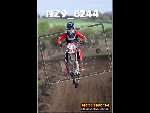 Experts-073