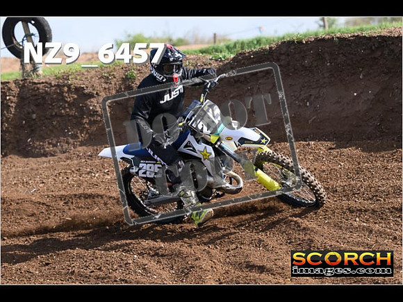 Inters-093