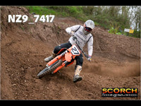 Experts-018