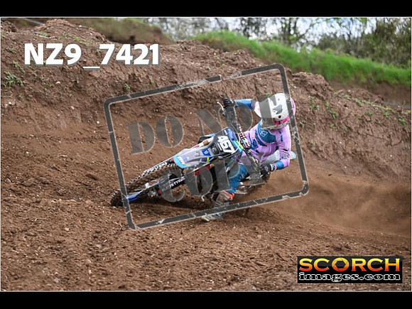 Experts-022