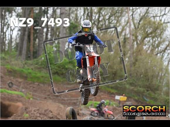 Experts-092