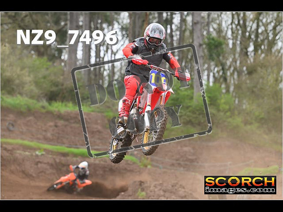 Experts-095