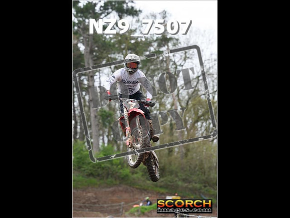 Experts-105