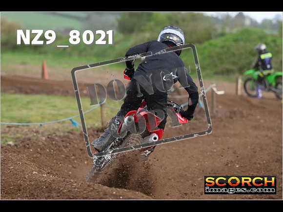 Experts-340
