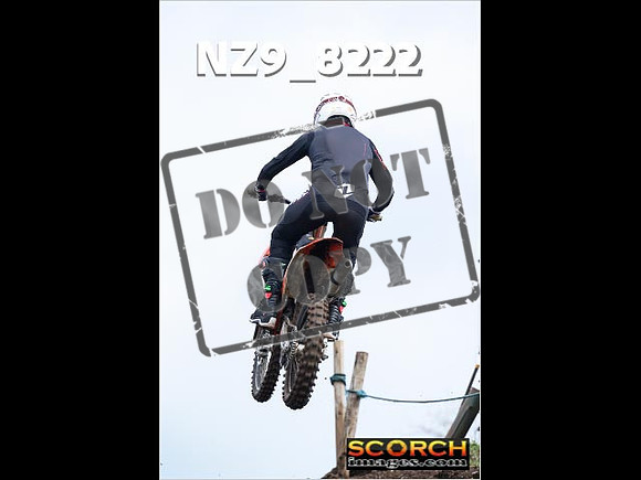 Experts-370
