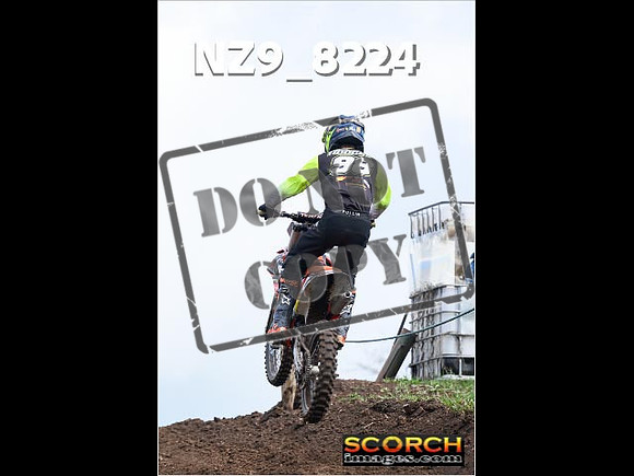 Experts-372