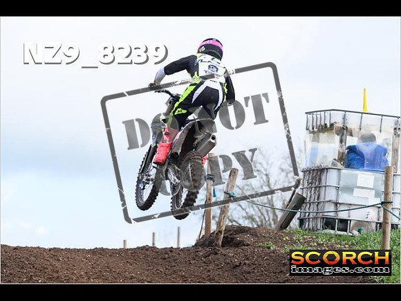 Experts-386