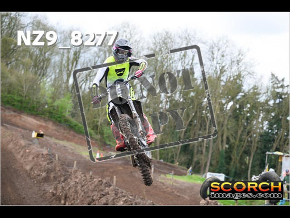Experts-424