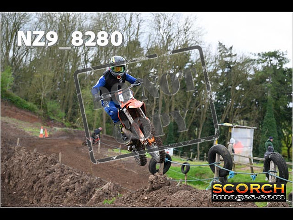 Experts-427
