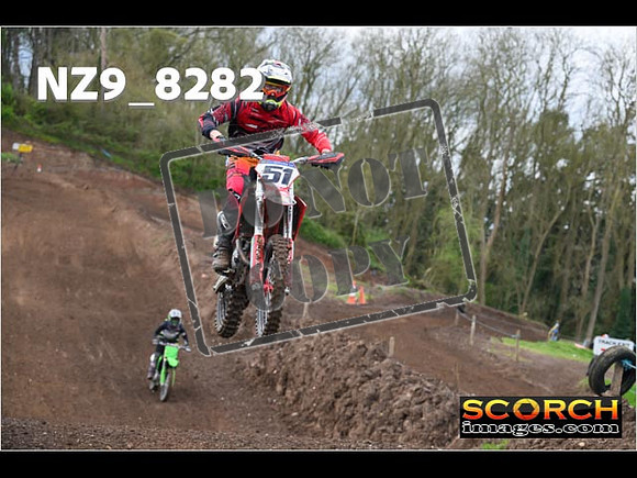 Experts-429