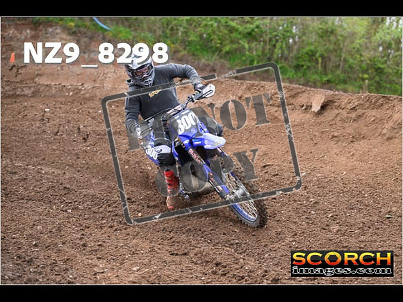 Experts-445