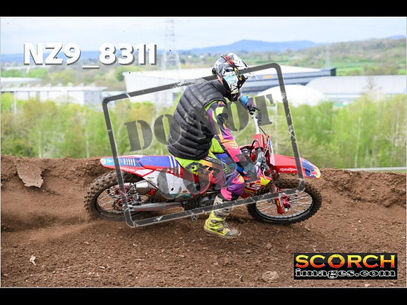 Experts-457