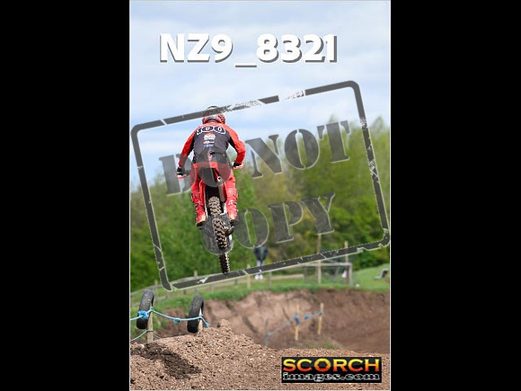 Experts-467
