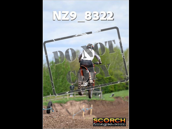 Experts-468