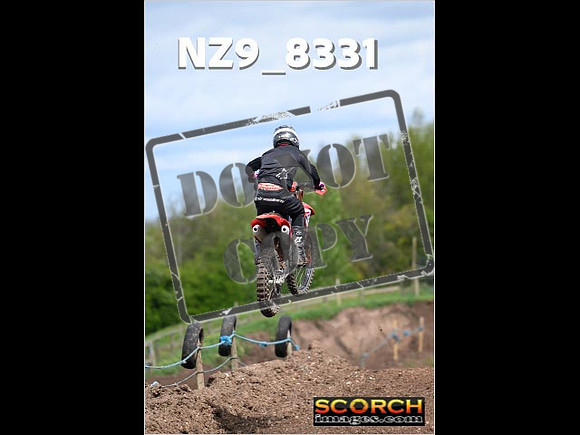 Experts-476