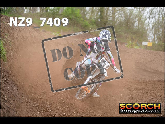 Experts-010