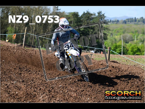 Experts-022