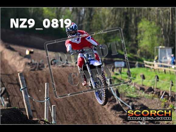 Experts-084