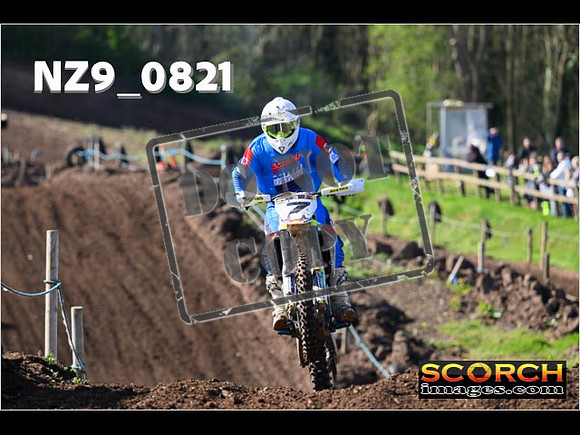 Experts-086
