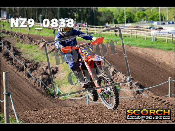 Experts-103