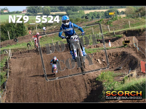 Experts-056