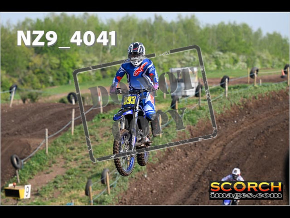 Experts-021