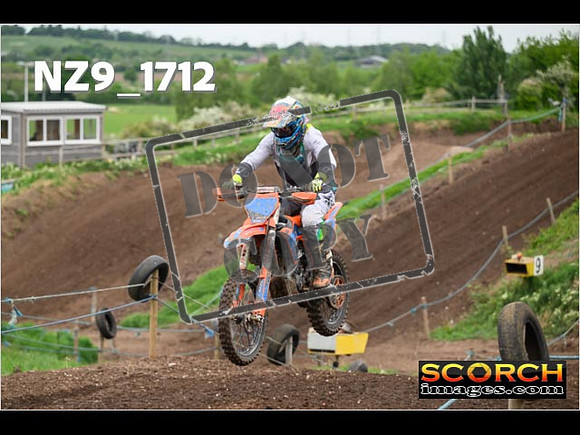 Thur08May-032