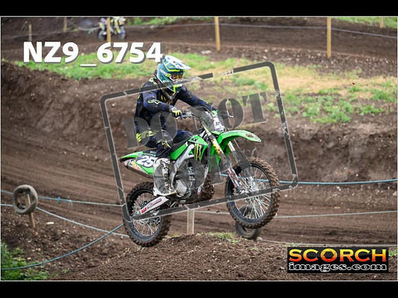 IntersGreenOrange-023