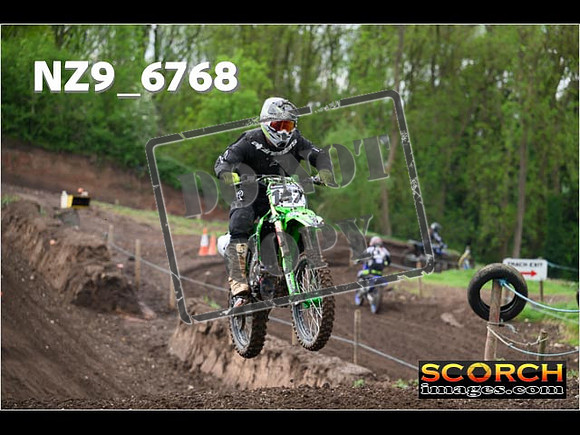 IntersGreenOrange-037