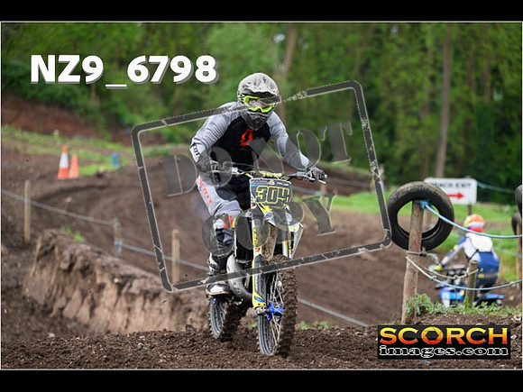 IntersGreenOrange-067