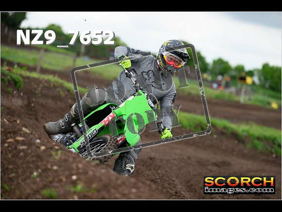 IntersGreenOrange-309