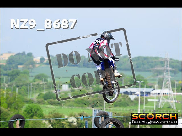 Experts-030