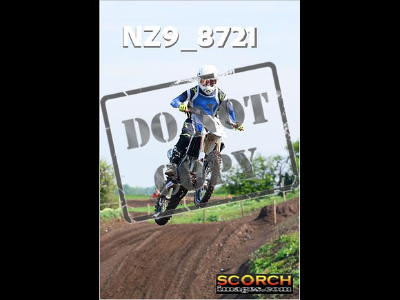 Experts-063