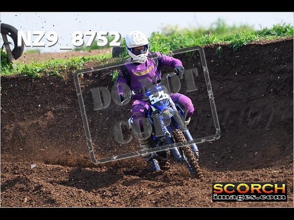 Experts-094