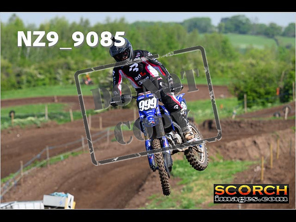 Experts-206