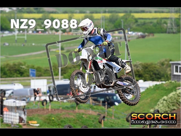 Experts-209