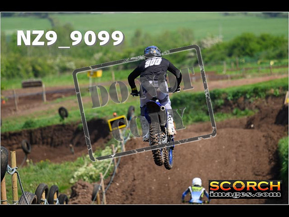 Experts-220