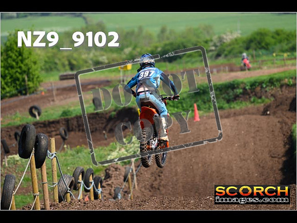Experts-223