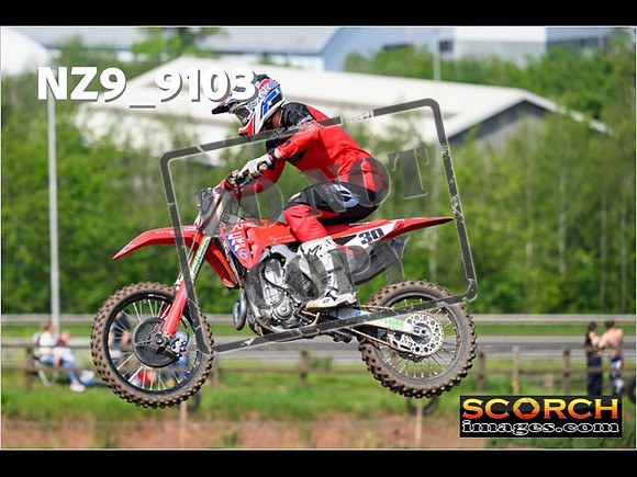 Experts-224