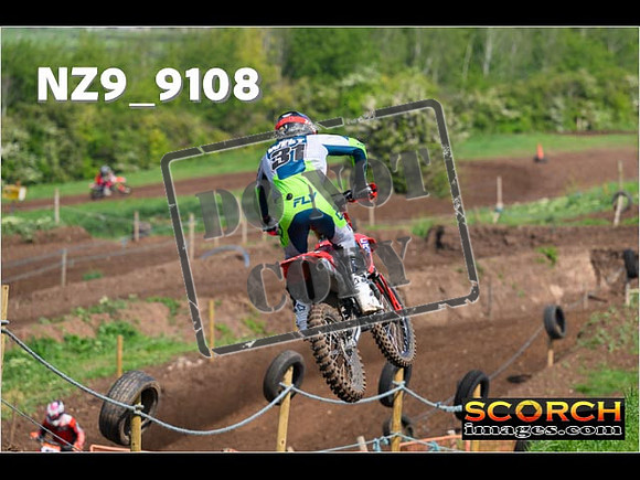 Experts-228