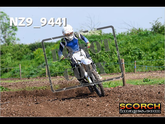 Experts-292