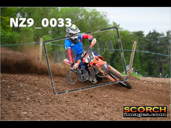 Experts-086