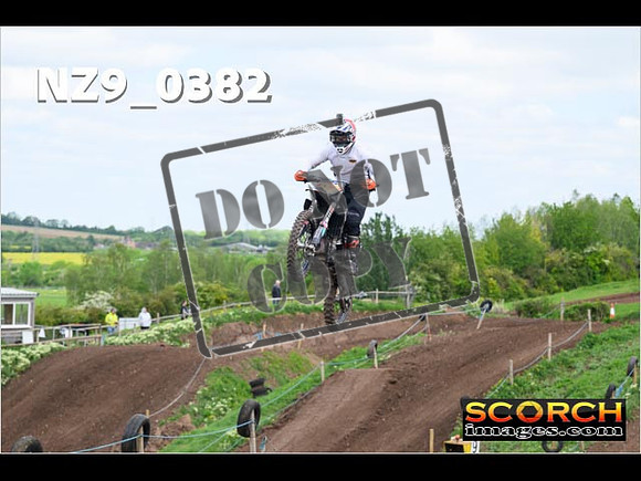 Experts-113