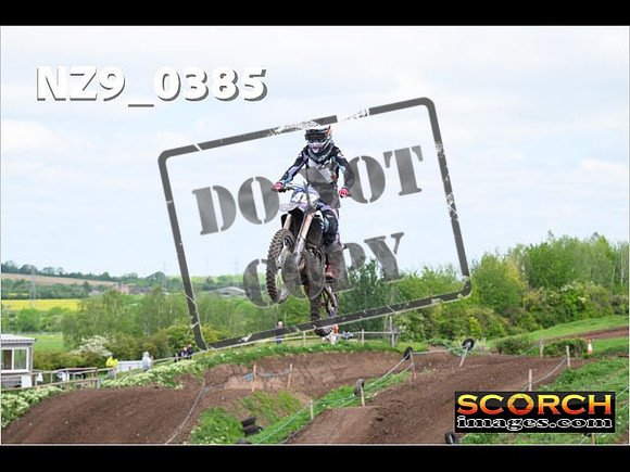 Experts-116