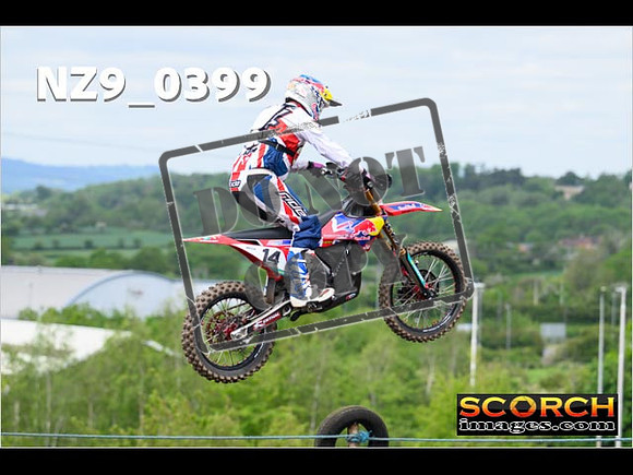Experts-130